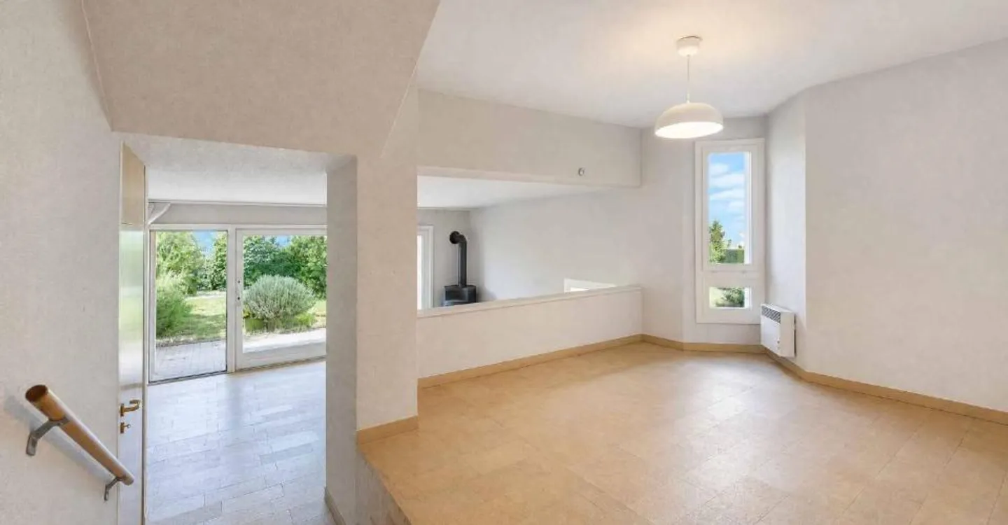 Charmantes 6,5-Zimmer-Reihenhaus zur Renovierung - Foto 5 von 13