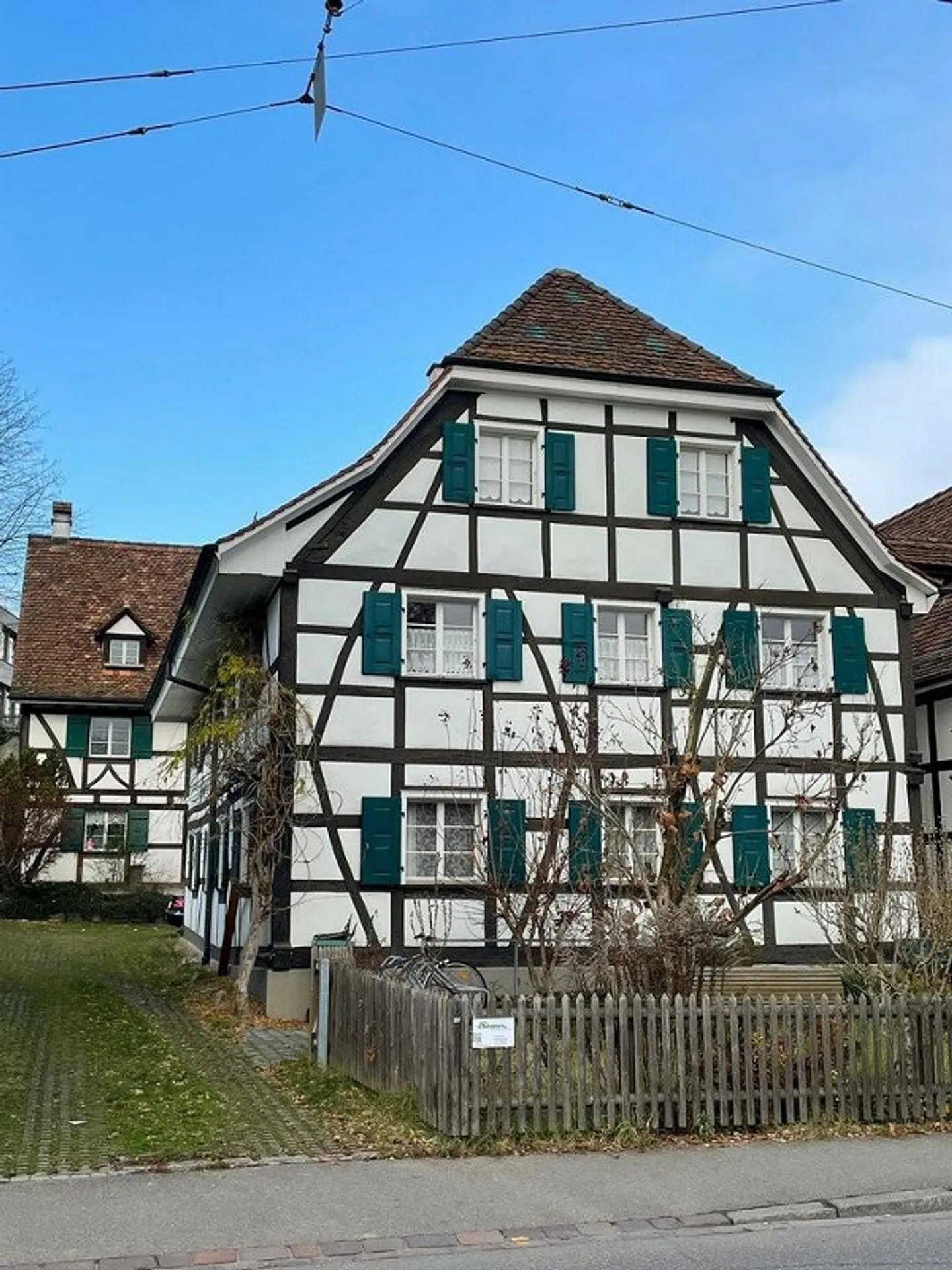 Appartamento centrale ristrutturato ad Allschwil - Foto 1 di 7