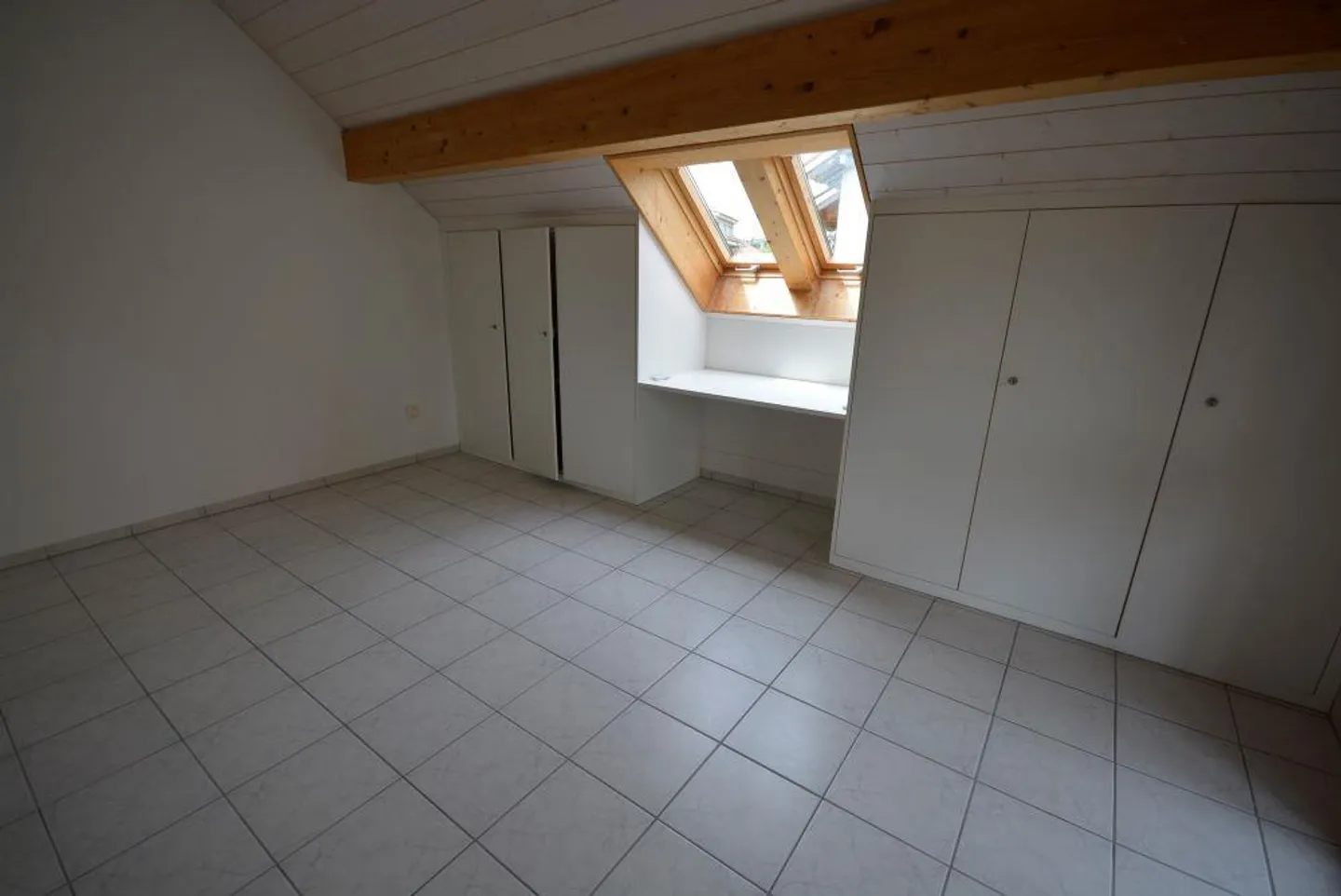 grosszügige 2.5-Zimmerwohnung auf 2. Etagen - Foto 3 von 4
