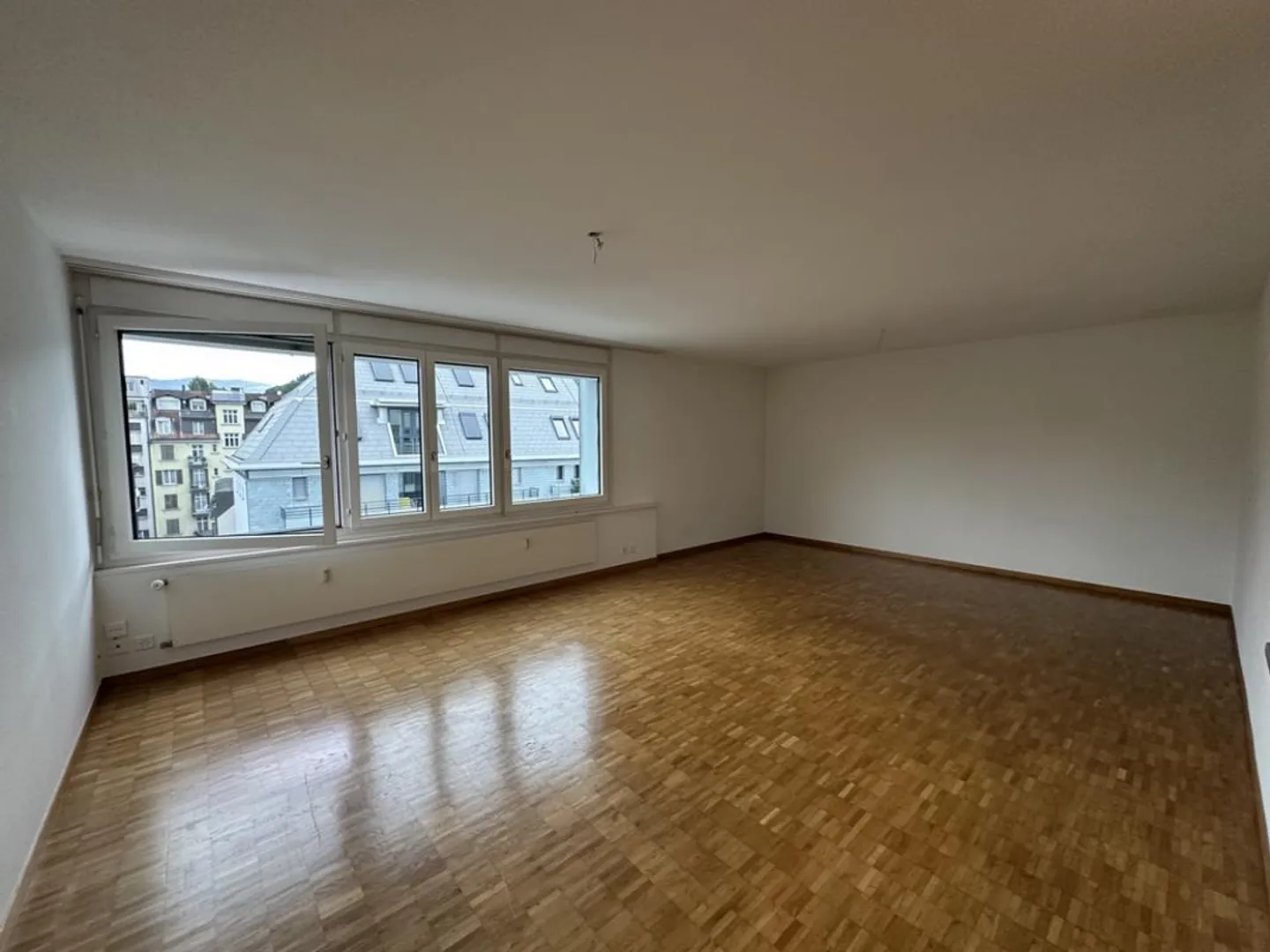 In the heart of Lucerne - Living in the Neustadt - Photo 2 of 5