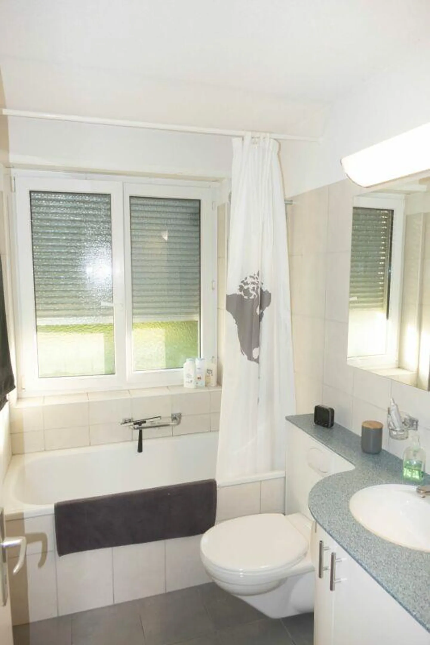 Appartamento luminoso con vista sul verde - Foto 5 di 8