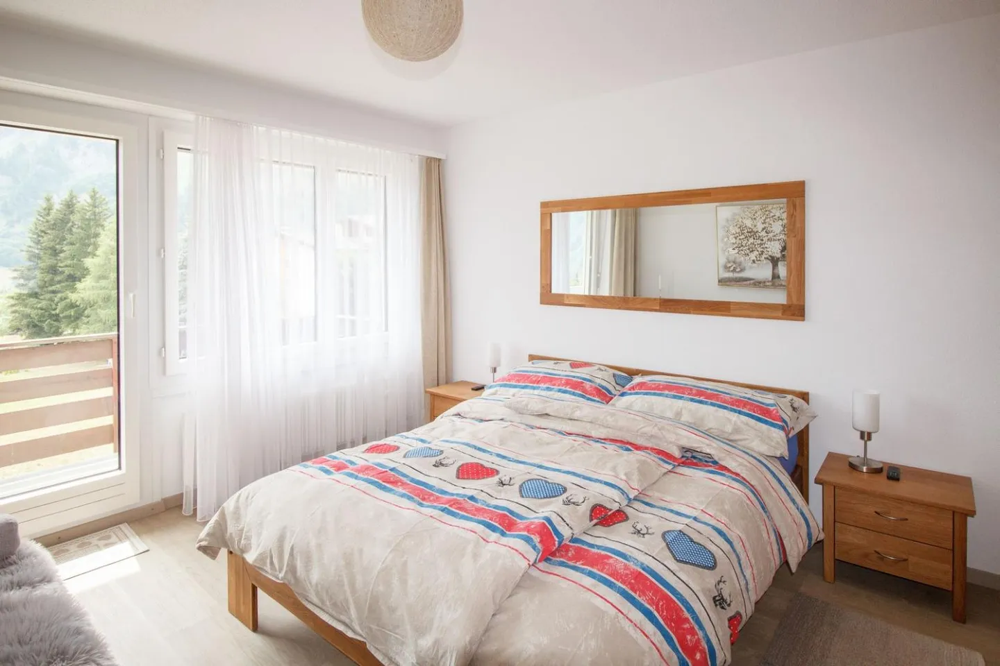 Renovated Apartment with Large Balcony - Photo 5 of 10