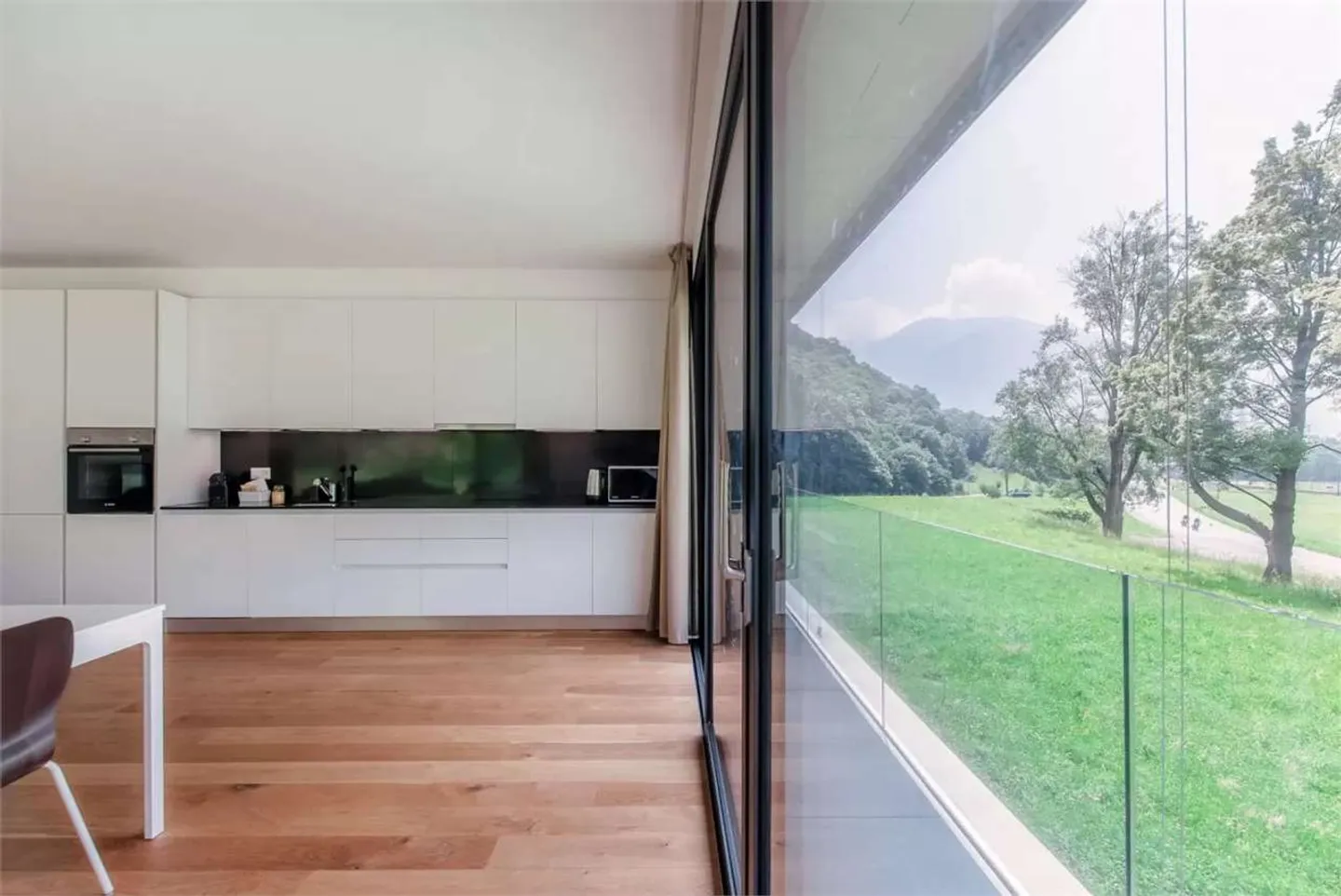 INVESTIMENTO CON RENDIMENTO NEL CUORE DEL TICINO - RENDIMENTO A PARTIRE DA 4 - Foto 3 di 13