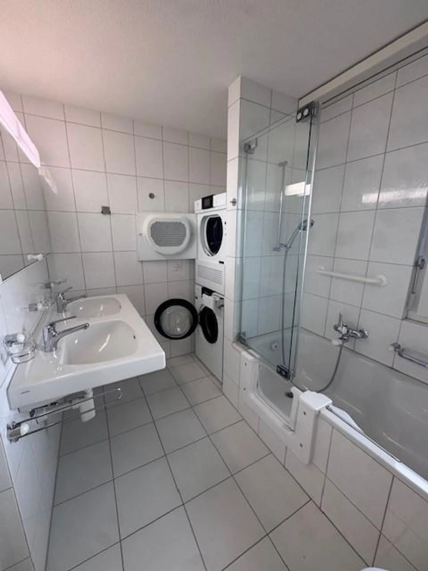 Appartamento luminoso e spazioso di 3,5 locali a Oberägeri - Foto 5 di 8