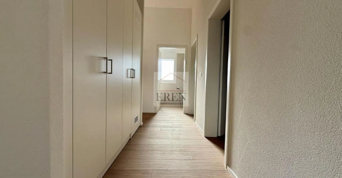 Wunderschöne 3,5-Zimmer-Penthouse zur Miete in Savièse - Foto 9 von 11