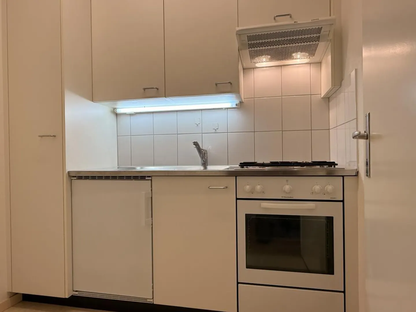 Appartement simple confortable dans un endroit calme - Photo 4 sur 5