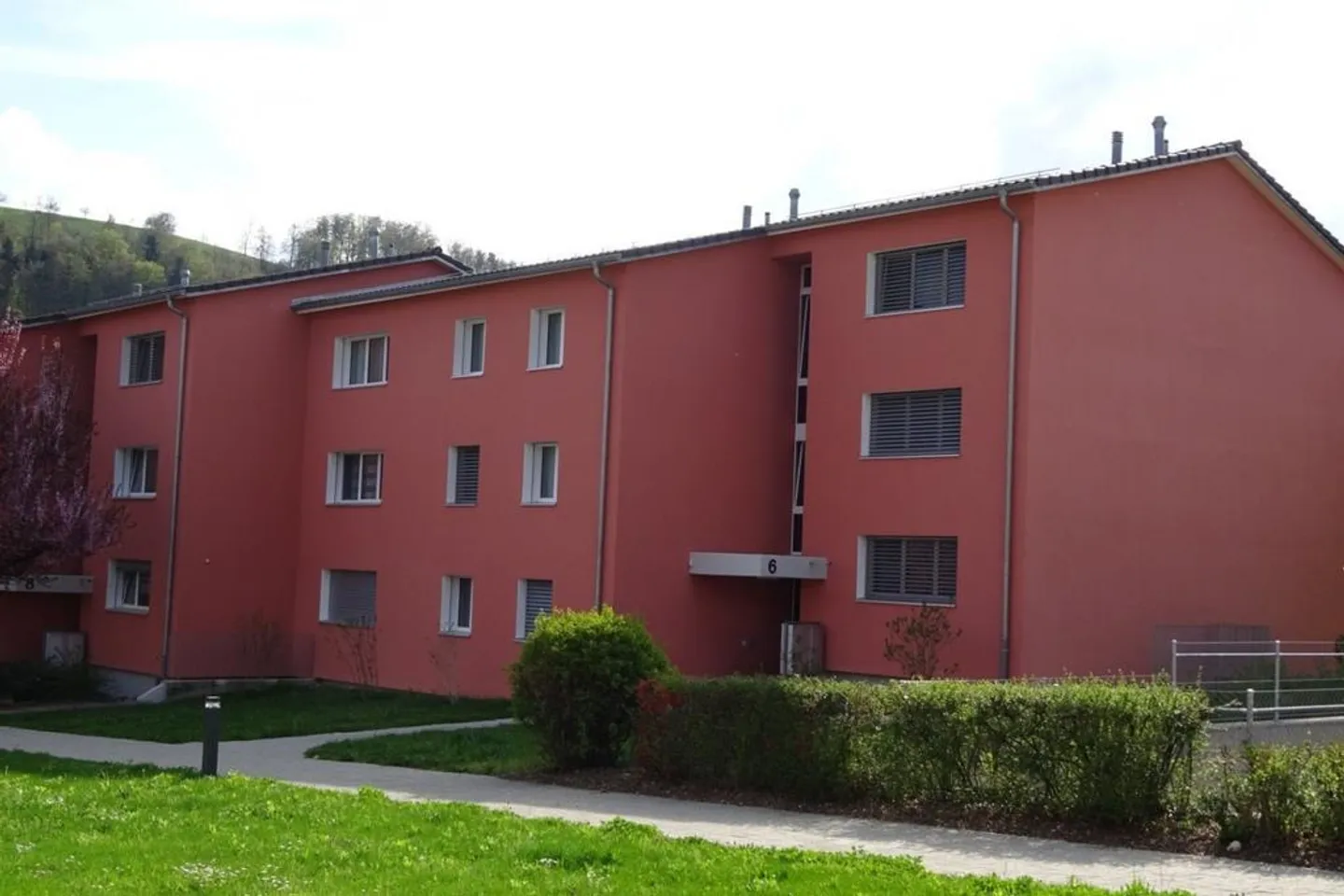 Appartement calme de 5,5 pièces, zone résidentielle rurale près de Berne - Photo 1 sur 8