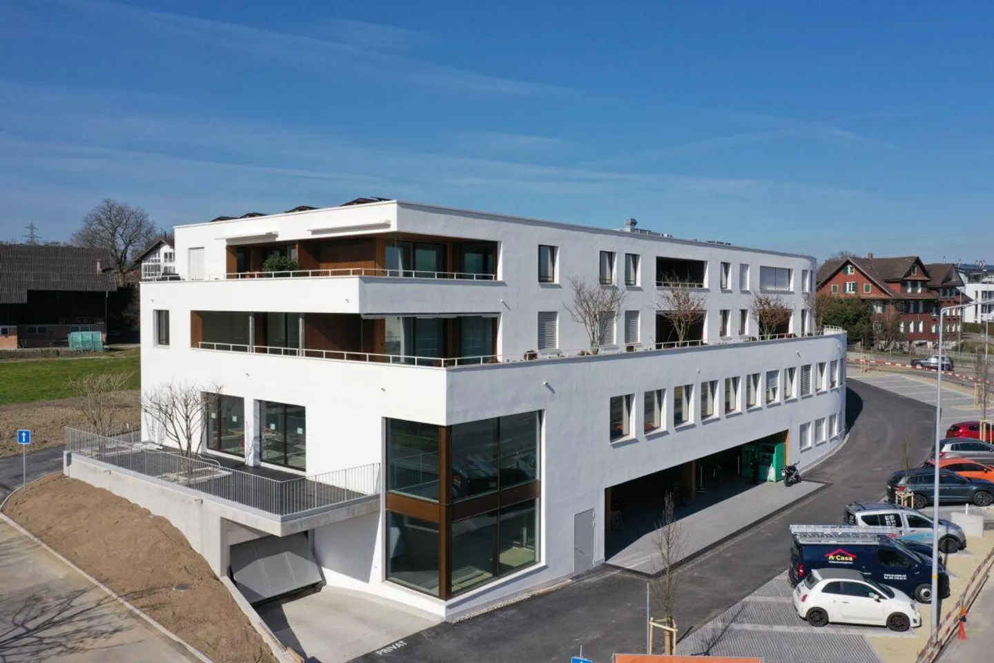 Central. Visible. Réussi. - Photo 1 sur 6