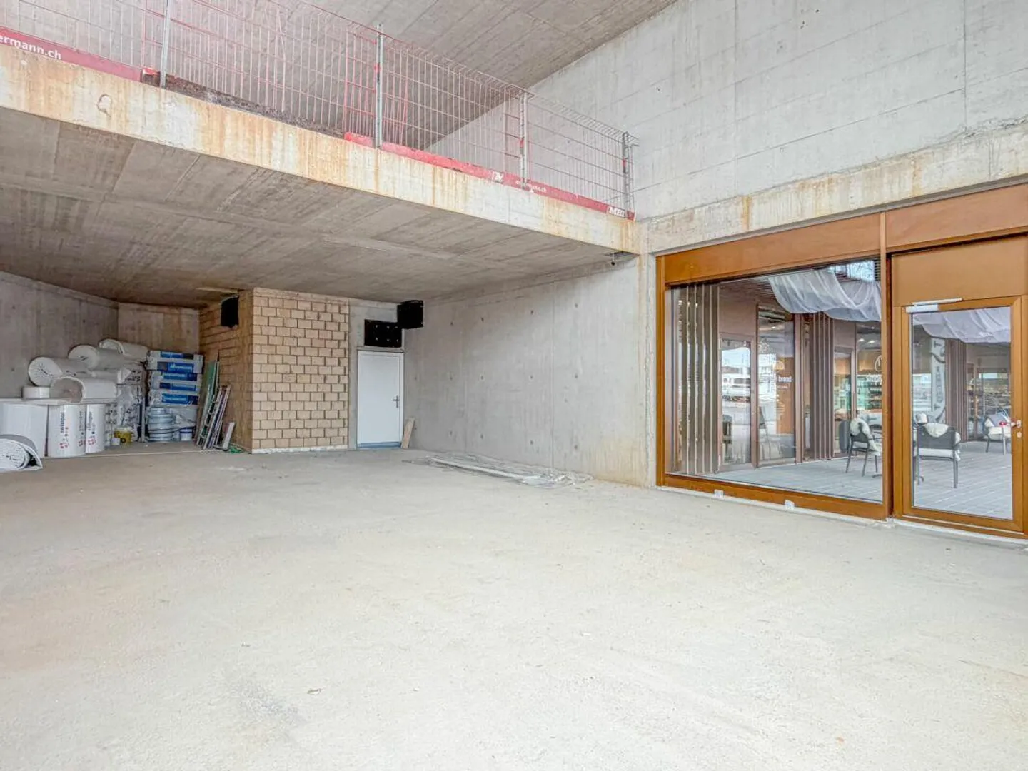 Central. Visible. Réussi. - Photo 5 sur 6