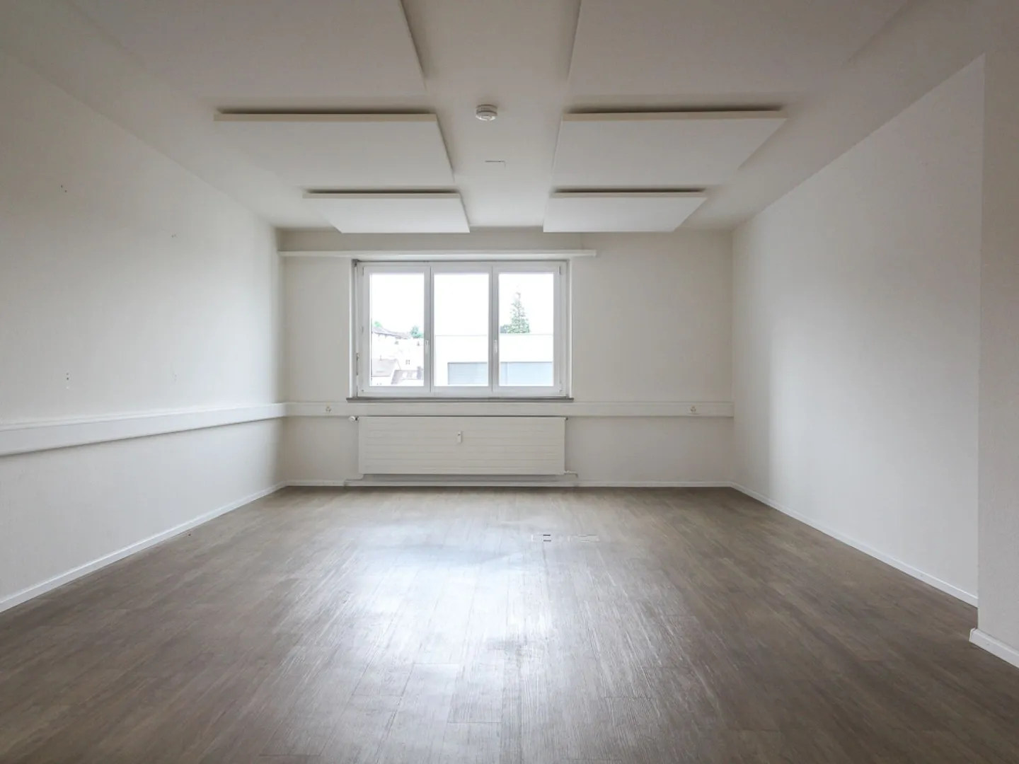 Büro- oder Praxisräumlichkeiten in Binningen - Foto 9 von 26