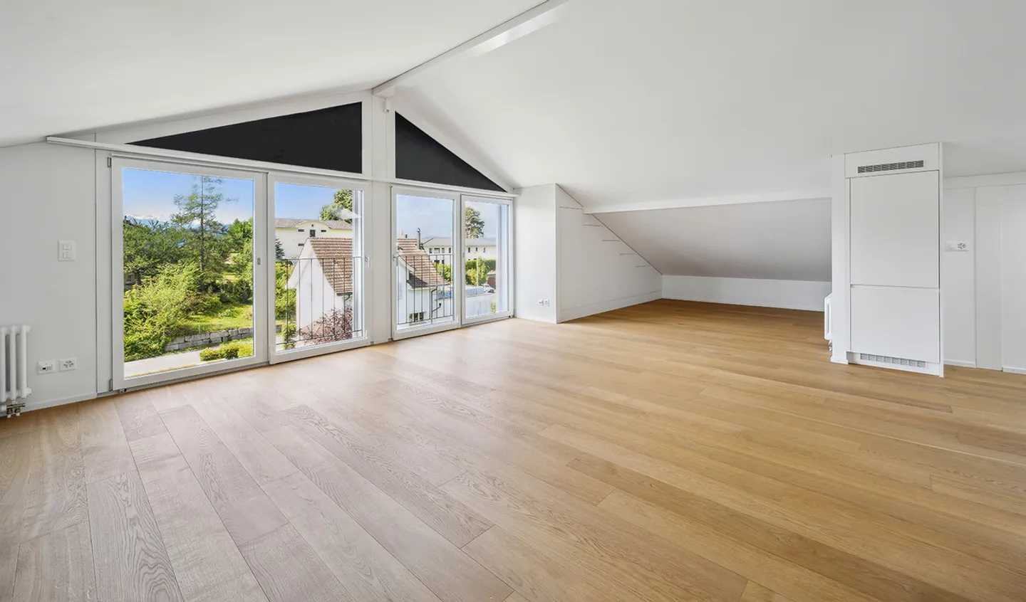 Spacious studio with a lot of charm in the tax-friendly Meggen - Photo 1 of 4