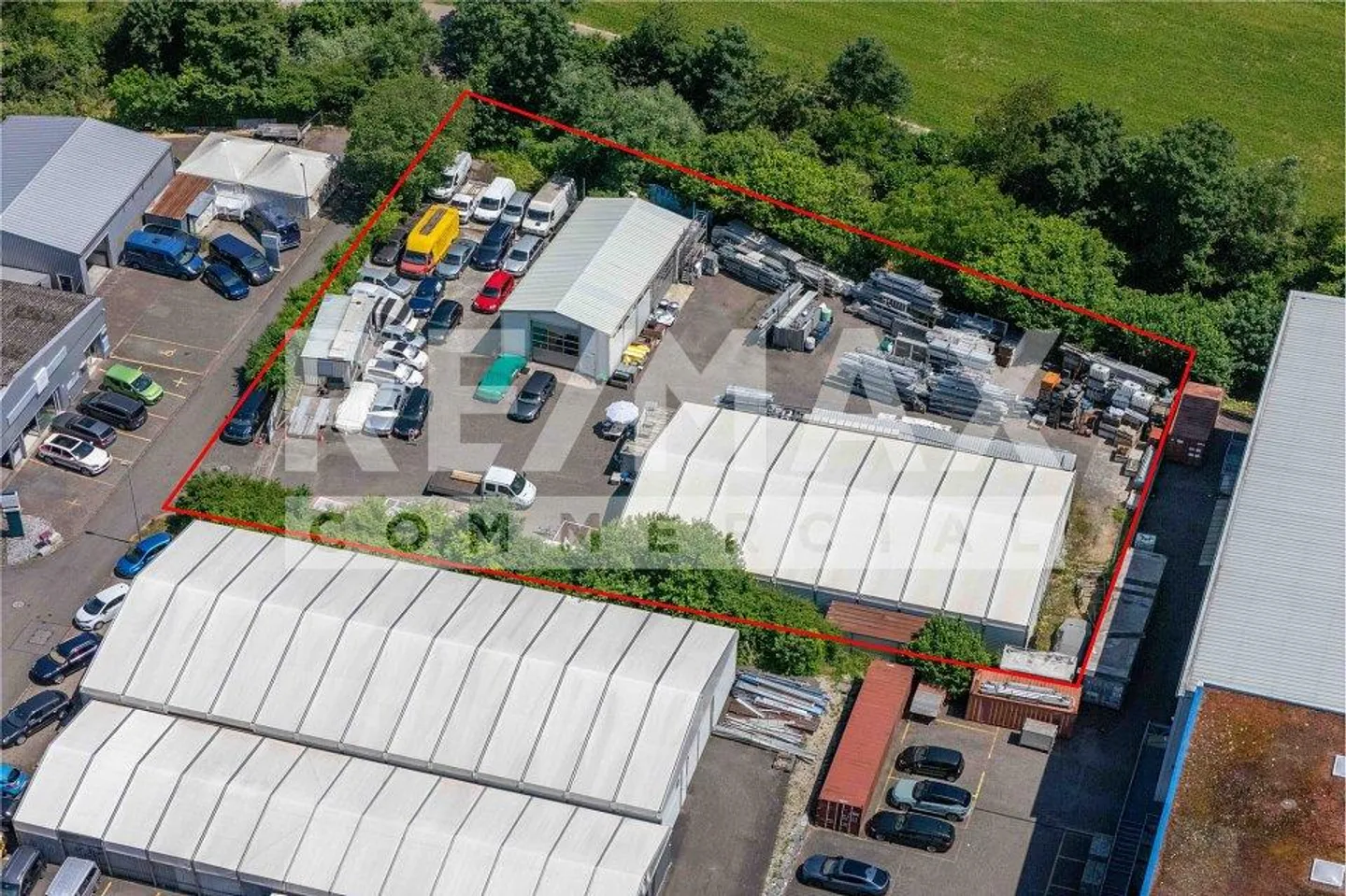 Terreno commerciale in una posizione privilegiata... - Foto 1 di 7
