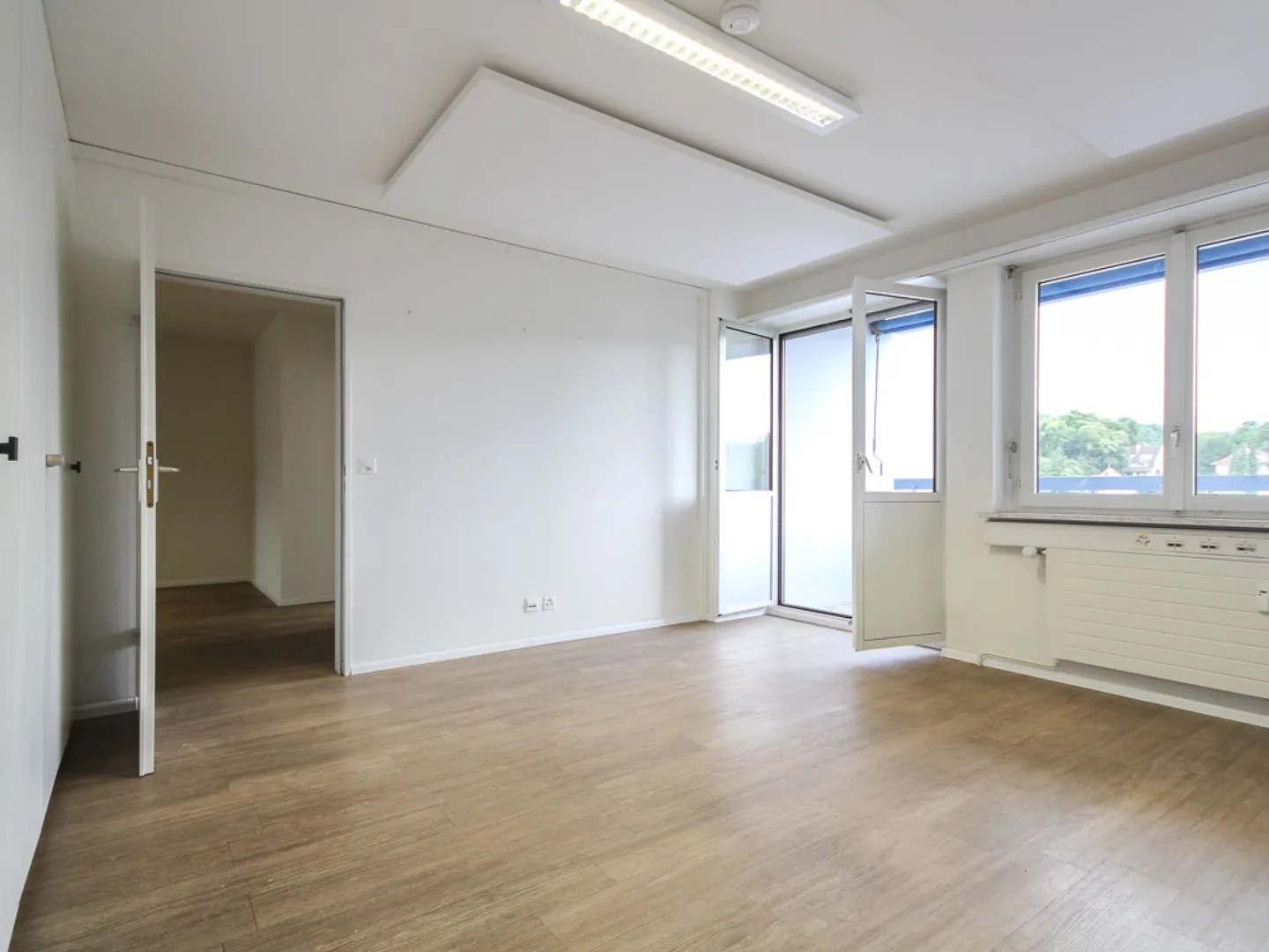 Büro- oder Praxisräumlichkeiten in Binningen - Foto 16 von 26