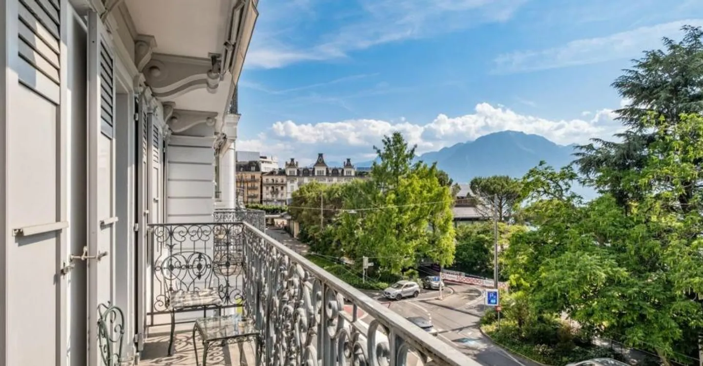 Nur wenige Schritte vom See entfernt! Luxuriöse Wohnung mit Blick im Herzen von Montreux - Foto 1 von 8