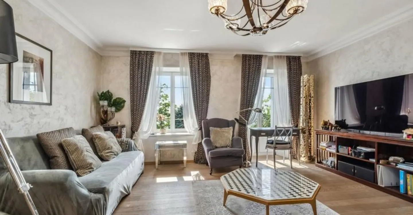 Nur wenige Schritte vom See entfernt! Luxuriöse Wohnung mit Blick im Herzen von Montreux - Foto 4 von 8