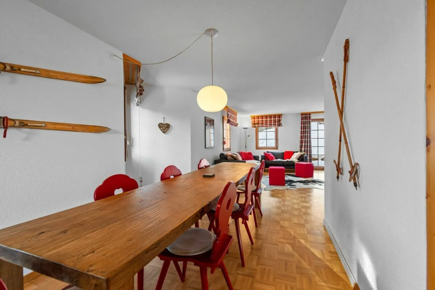 4 1/2-Zimmer-Ferienwohnung mit eigener Sauna und einem Tiefgaragenplatz - Foto 5 von 20