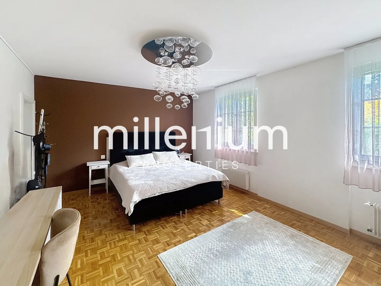 9-room House - Photo 9 of 11