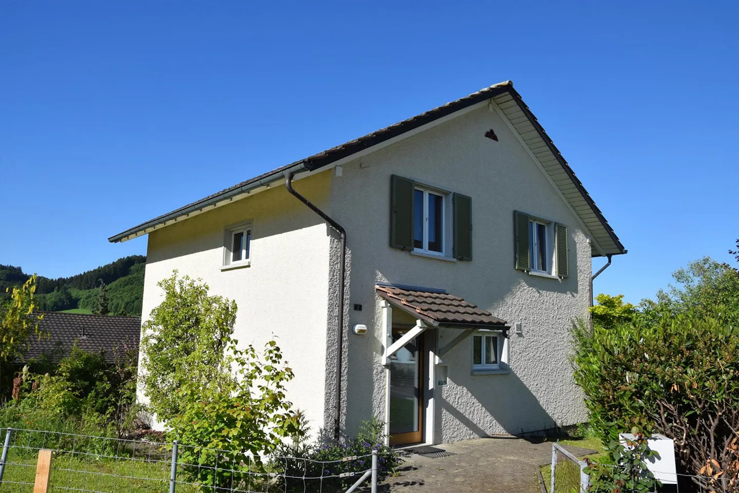 Interesting, detached single-family home - Photo 1 of 14