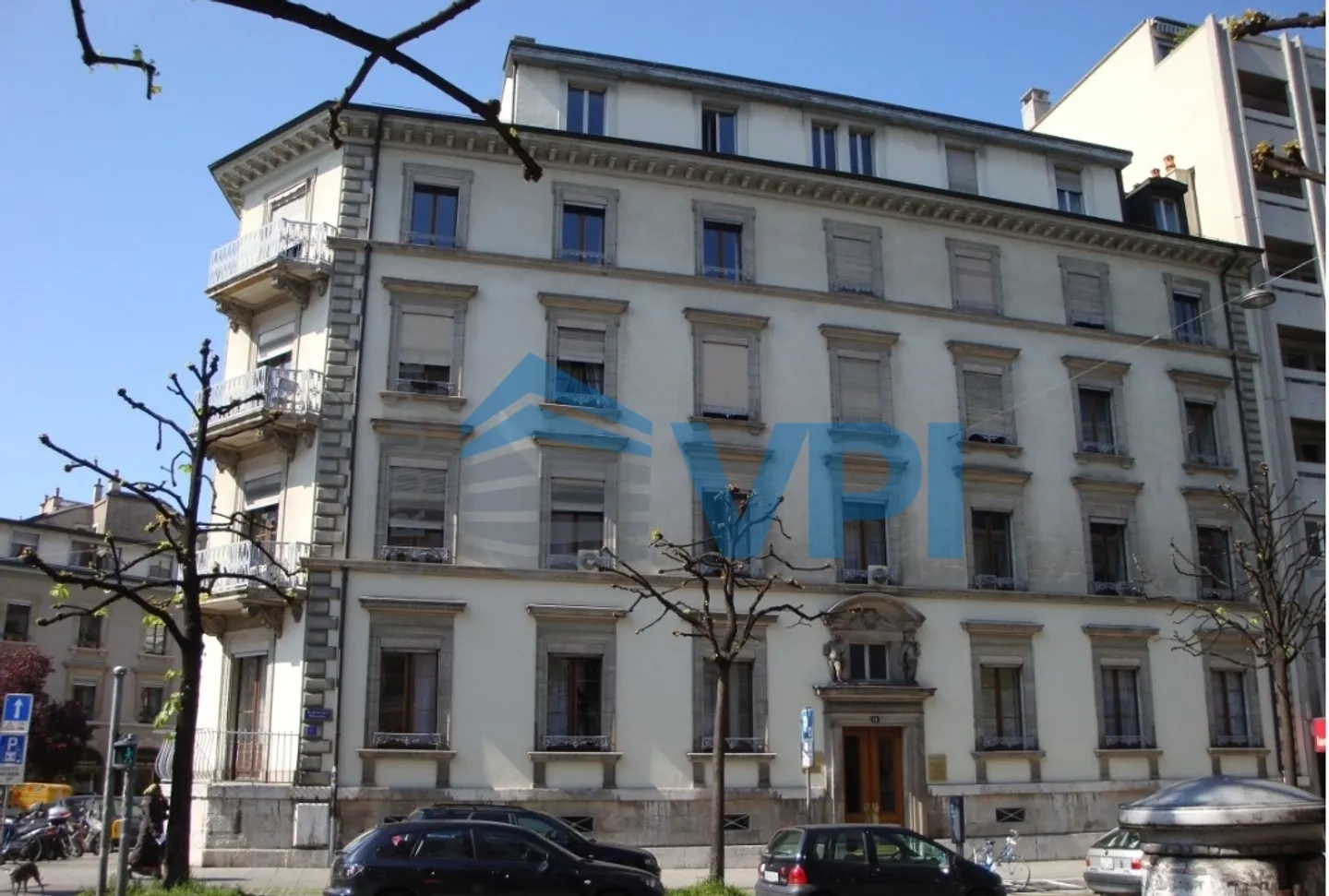 Appartement Charmant aux Bastions - Photo 2 sur 11