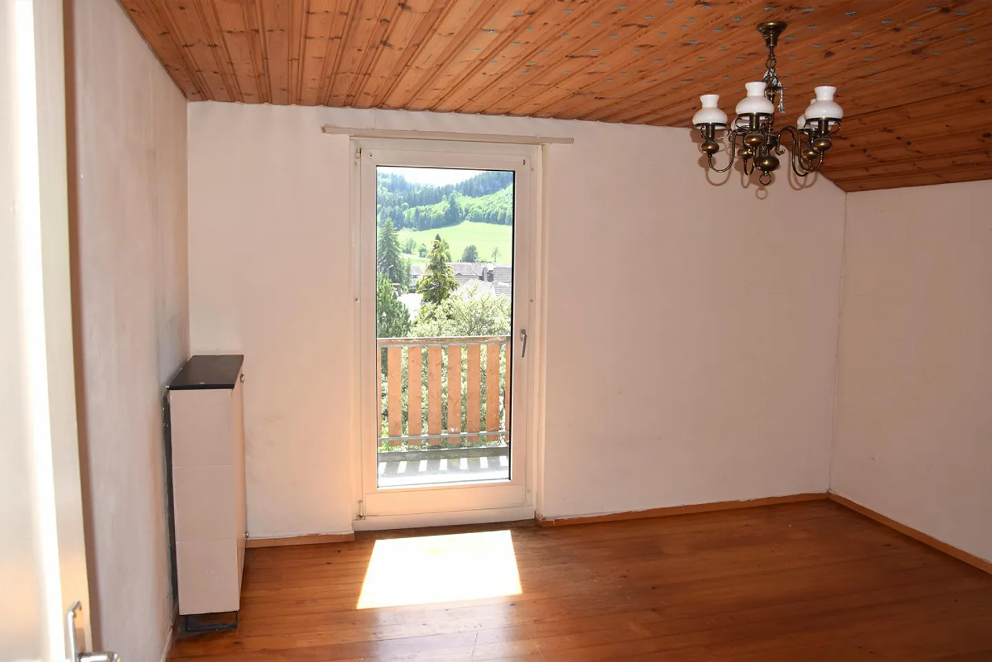 Interesting, detached single-family home - Photo 14 of 14