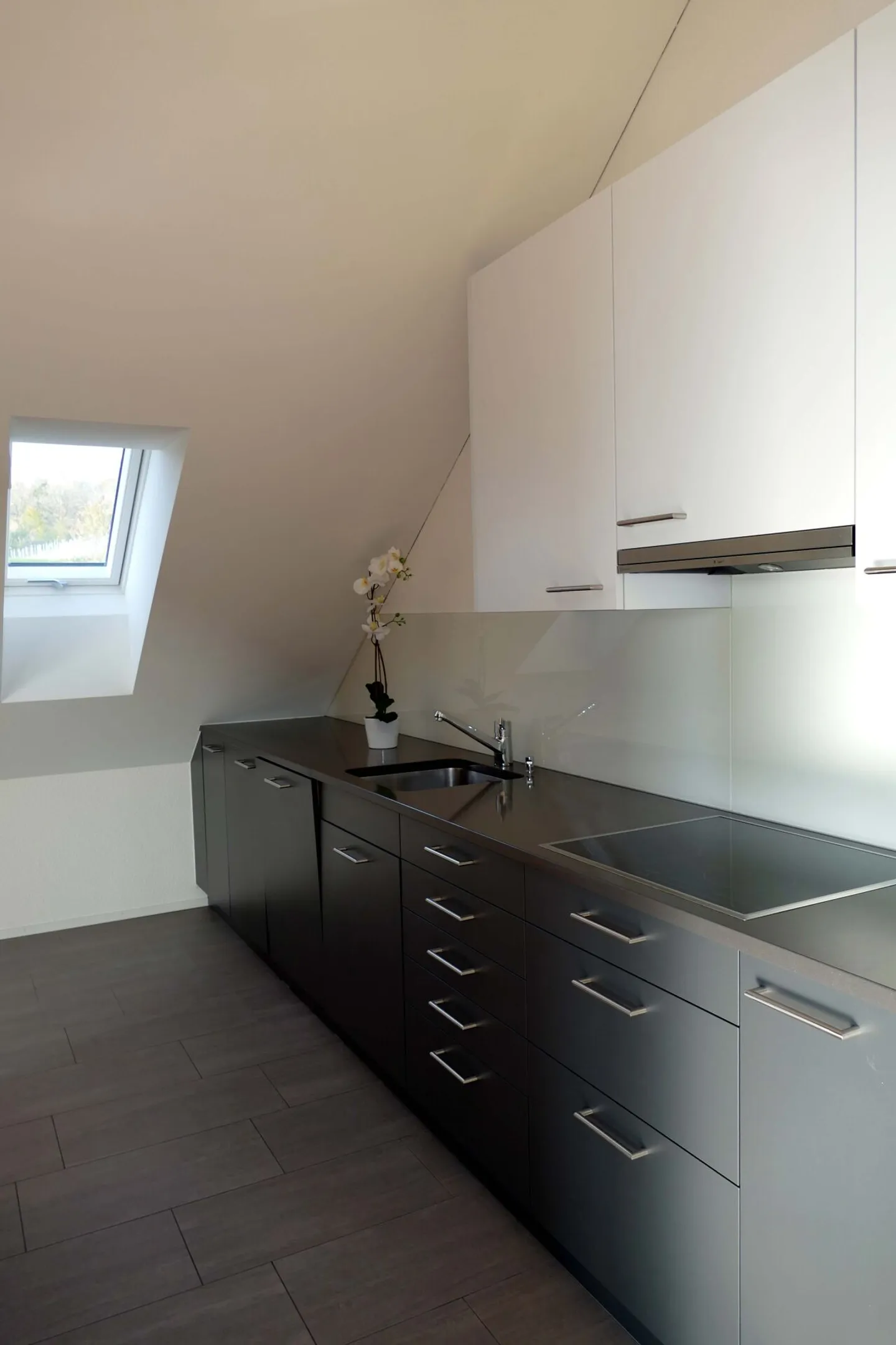 Appartamento moderno di 3,5 locali all'ultimo piano - Foto 4 di 12