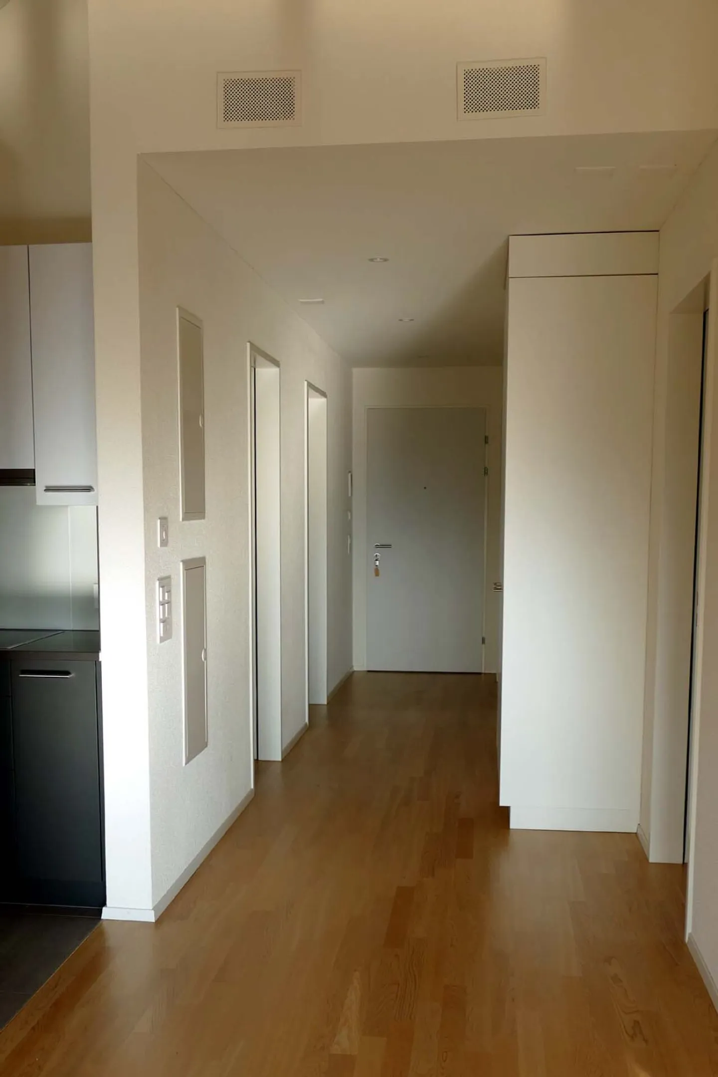 Appartamento moderno di 3,5 locali all'ultimo piano - Foto 9 di 12