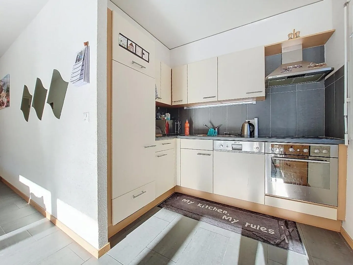 Sion/Pont-de-la-Morge, beautiful 4.5-room apartment with 104 m2, balcony and 2 parking spaces - Photo 8 of 21