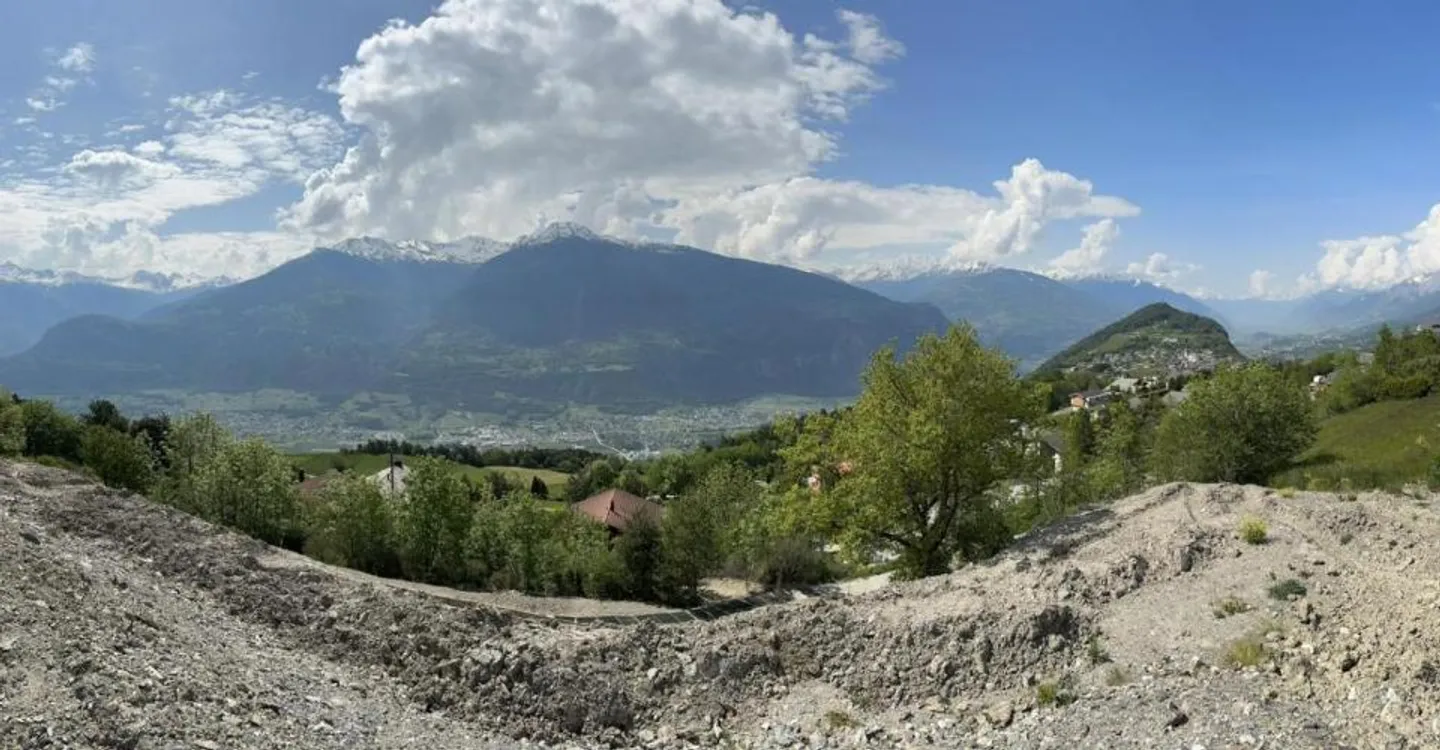 Im Bau - Ausstattungen nach Wahl des Käufers - Schönes Anwesen von 600 m2 - Foto 5 von 8