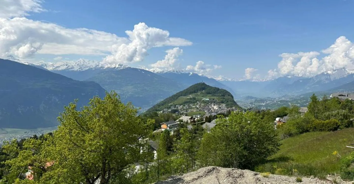Im Bau - Ausstattungen nach Wahl des Käufers - Schönes Anwesen von 600 m2 - Foto 7 von 8