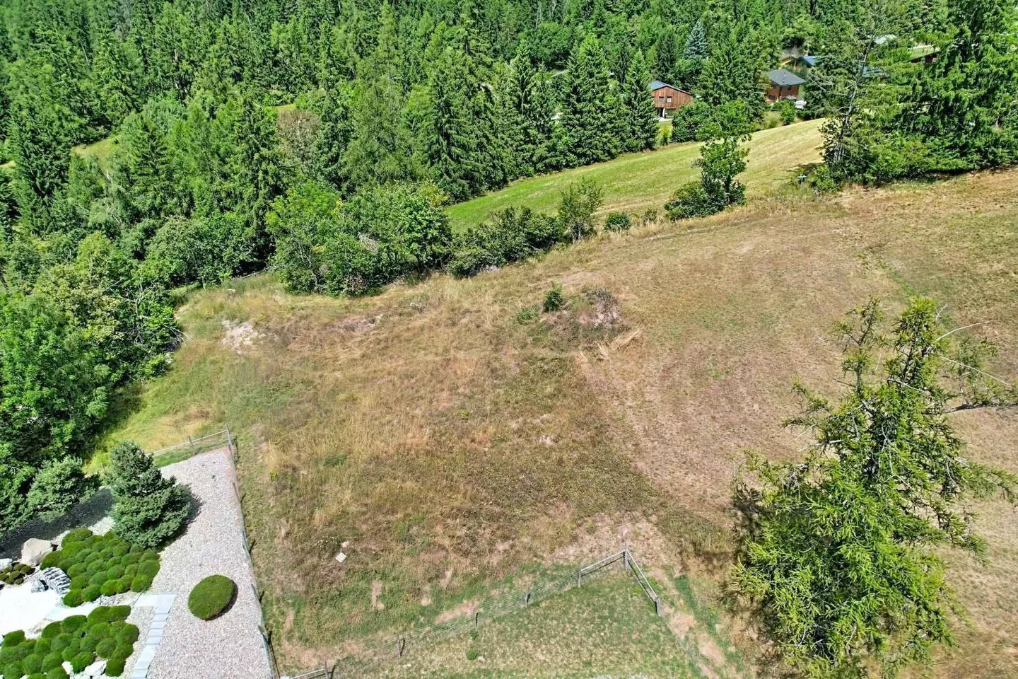 Terreno straordinario con permesso di costruire - Foto 4 di 6