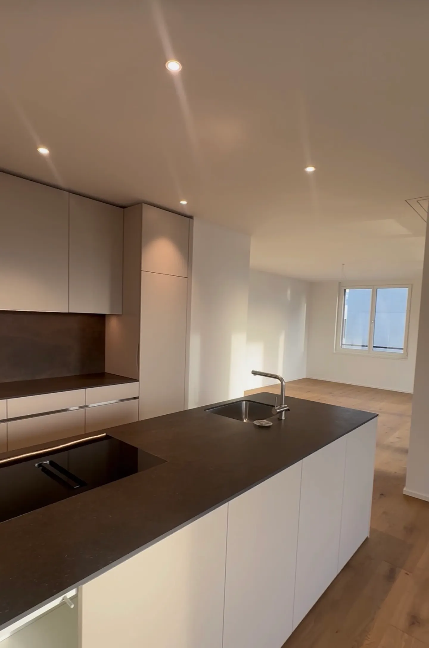 Grosszügige 4½-Zimmer-Wohnung - Foto 1 von 3