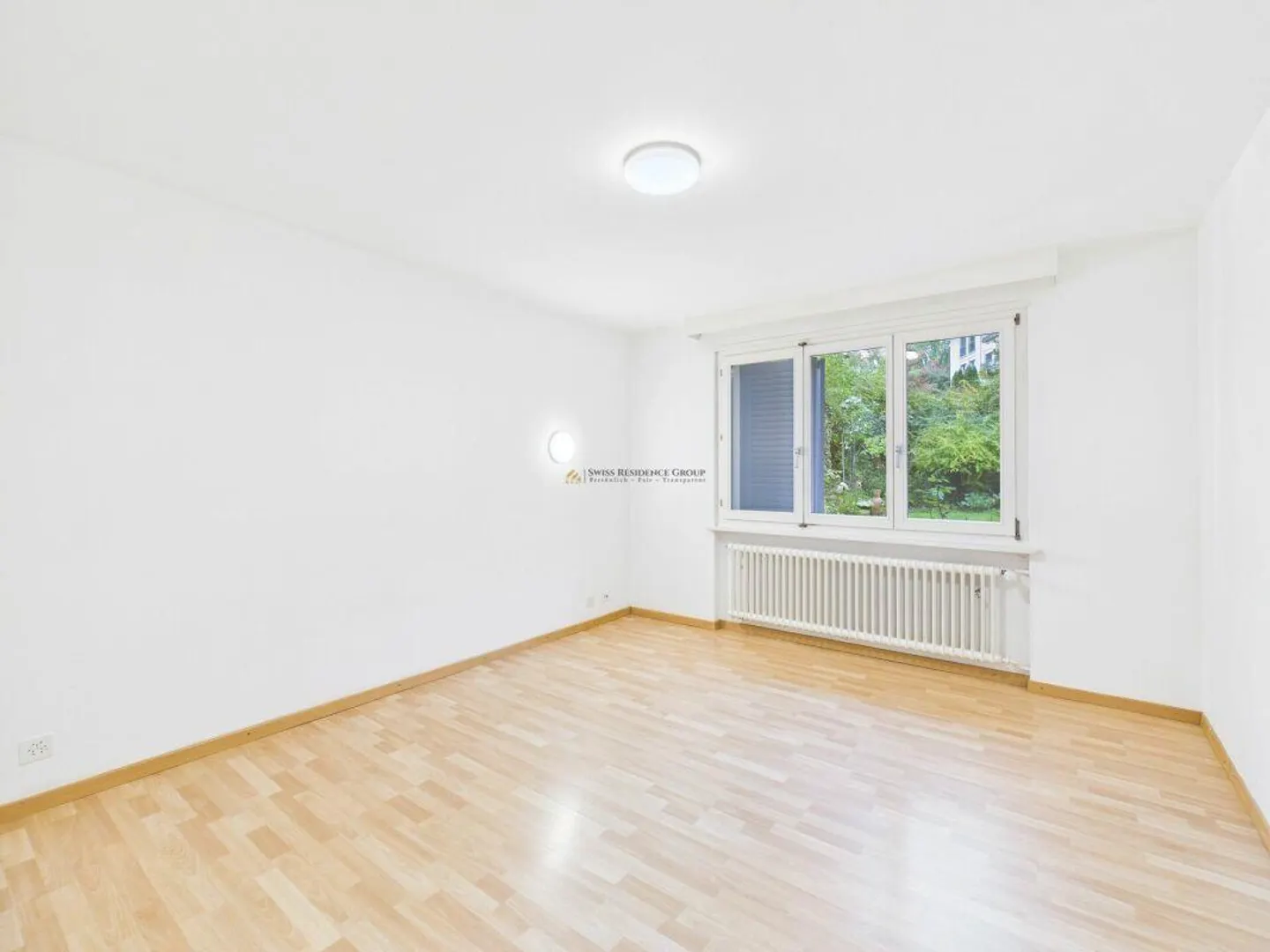 Exklusives 6.5-Zimmer-Einfamilienhaus mit grosszügigem Garten - Photo 3 sur 17