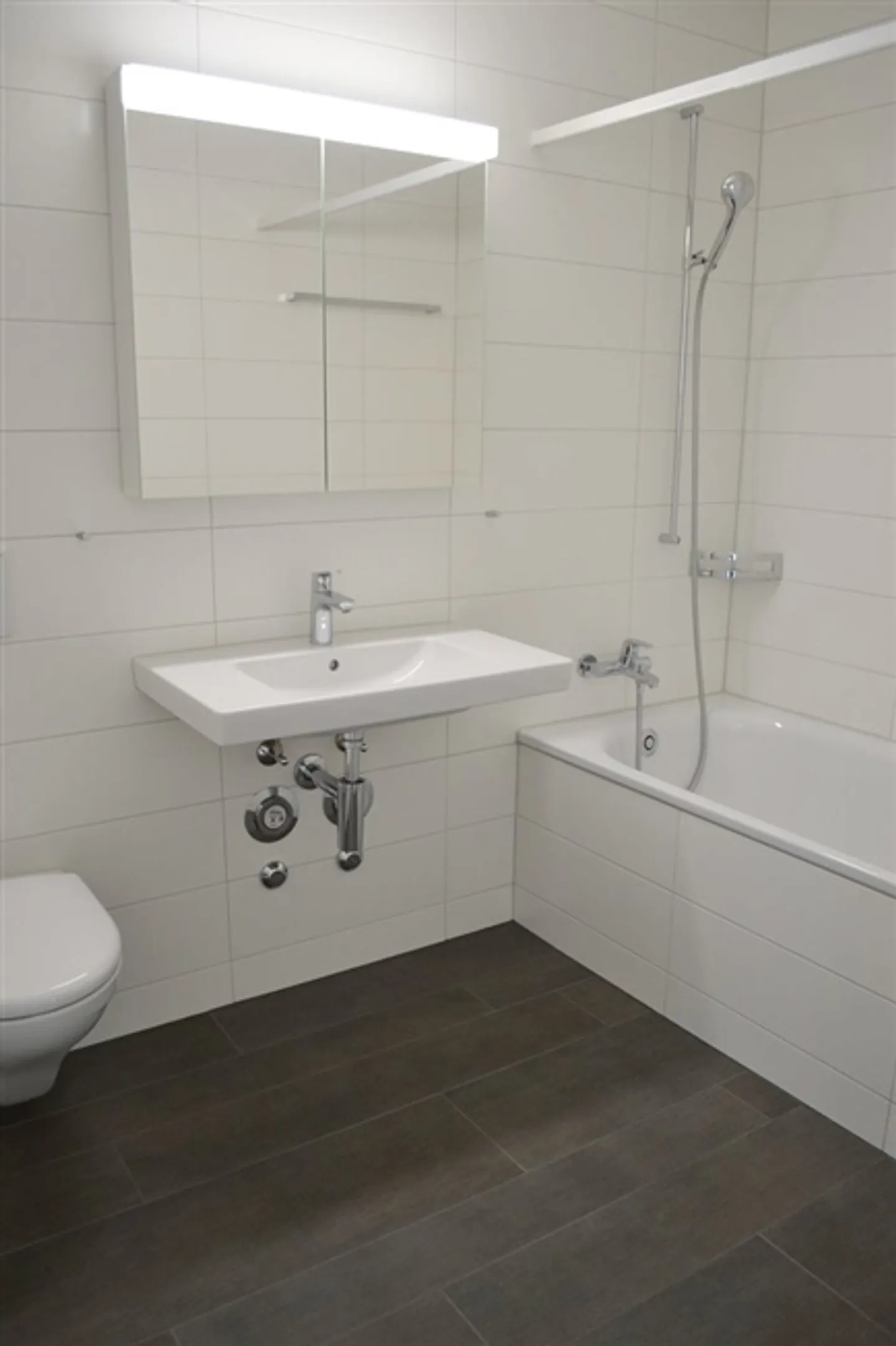 Appartement 2.5 pièces avec vue sur l'eau - Photo 5 sur 10