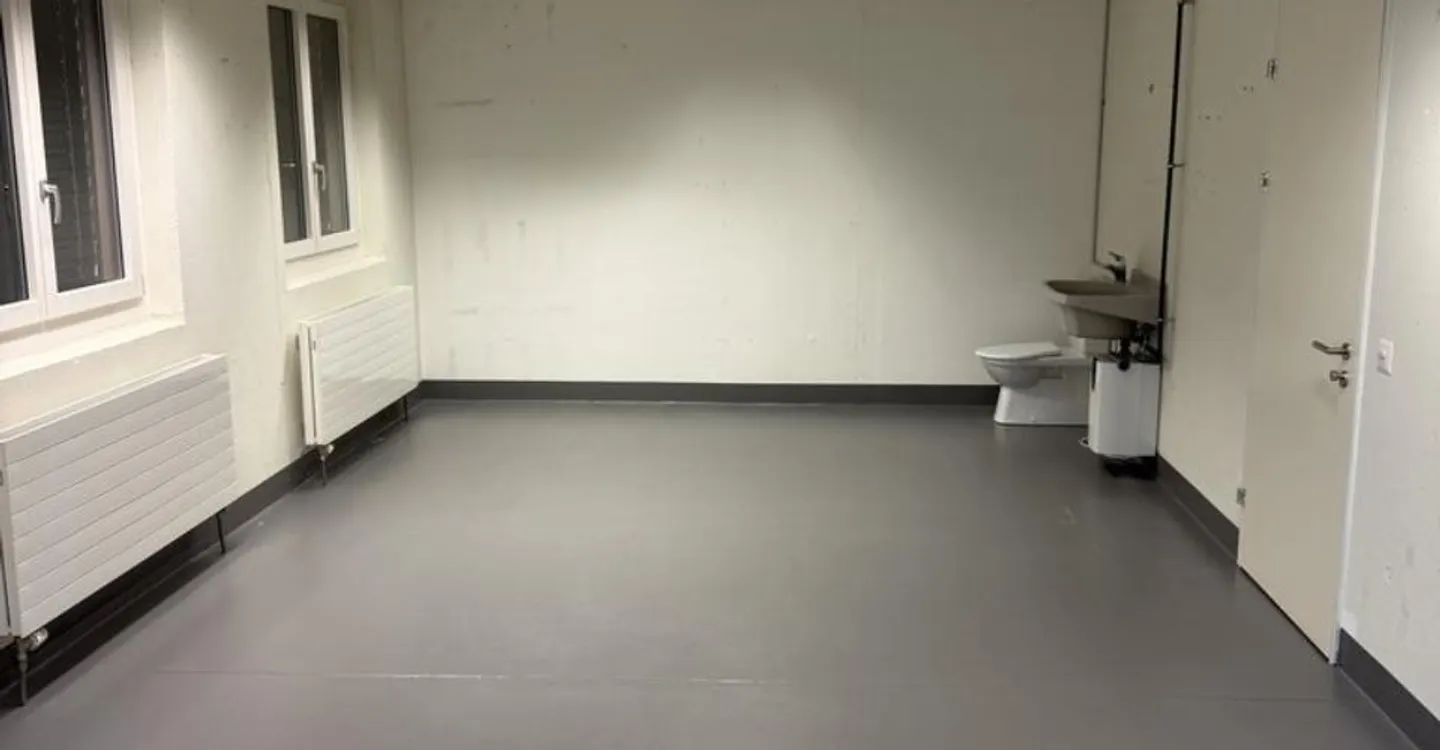 Versatile Commercial Space - Photo 2 of 4