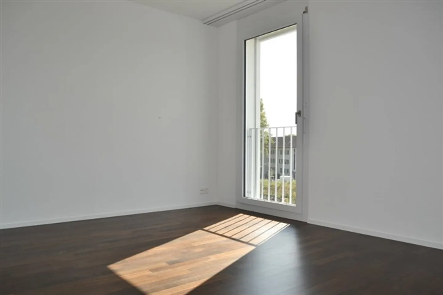 Appartement 2.5 pièces avec vue sur l'eau - Photo 7 sur 10