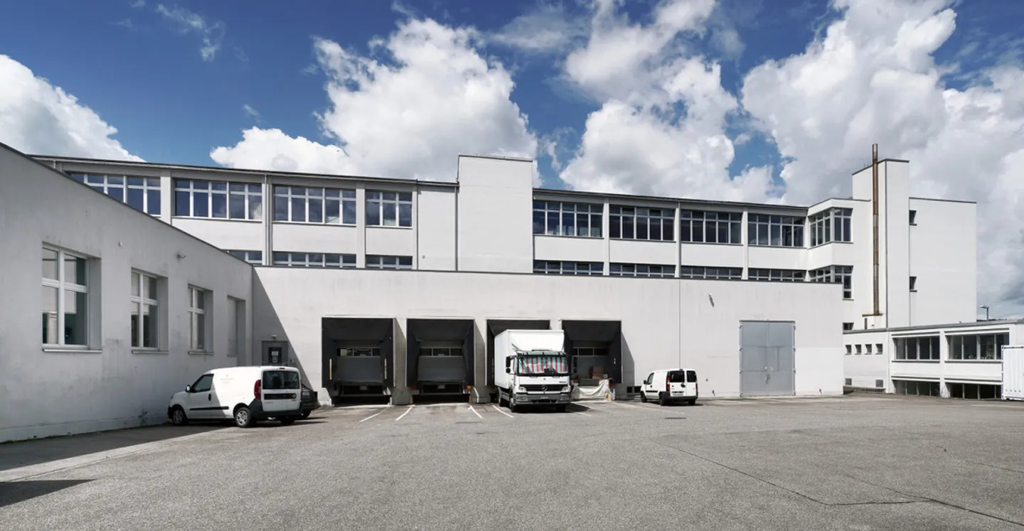 Spacious Commercial and Storage Space - Photo 3 of 5