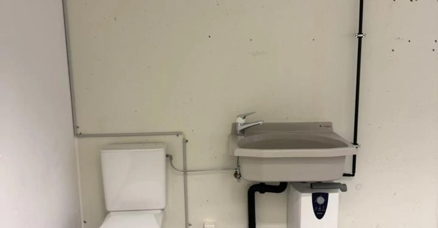 Versatile Commercial Space - Photo 4 of 4