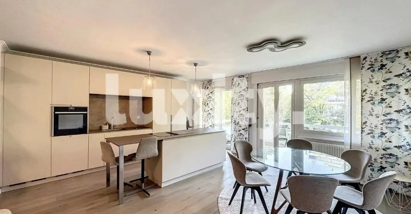 Magnificent 4-Zimmer-Luxuswohnung im Herzen von Florissant! - Foto 1 von 4