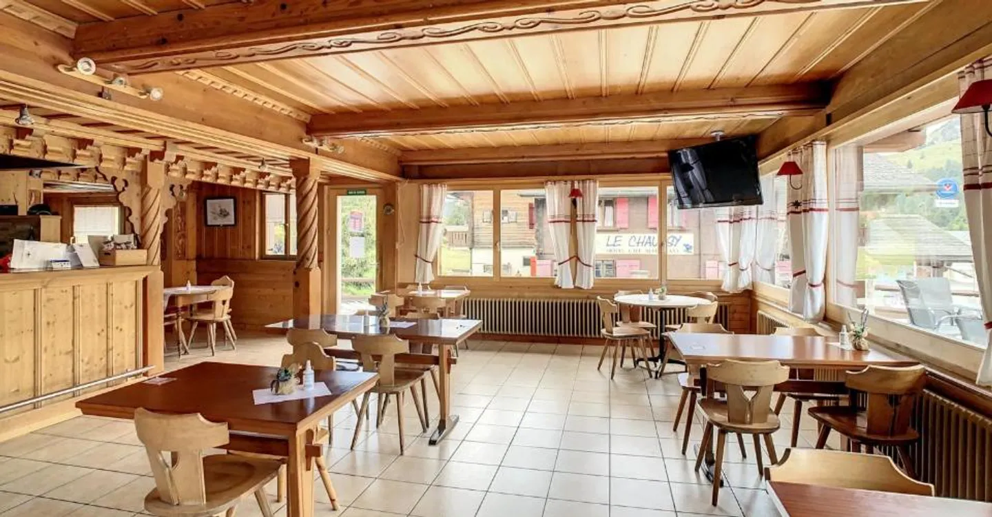Chalet mit zwei Wohnungen und einem Geschäft | BC IMMO - Foto 4 von 11
