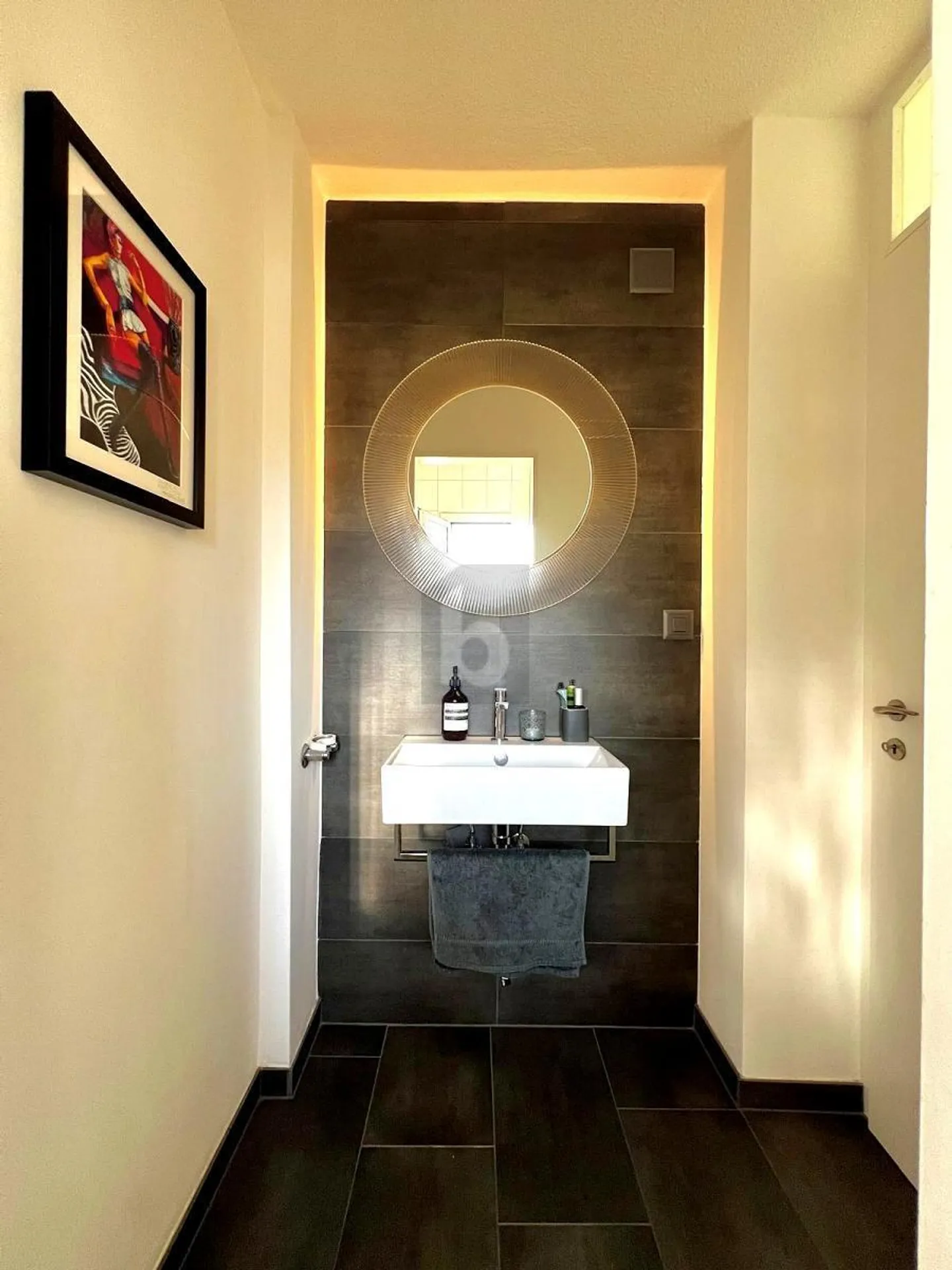 POSIZIONE ATTRATTIVA CON VISTA SUL LAGO E SULLE MONTAGNE - Foto 4 di 6