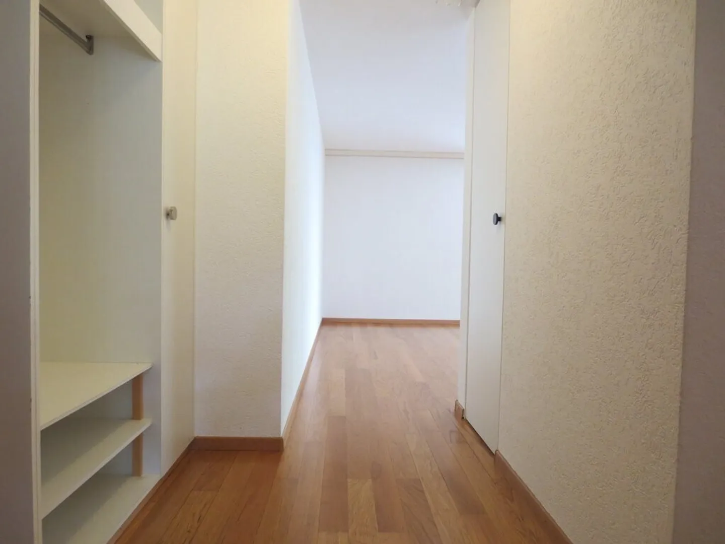 Modernes 3.5-Zimmer-Apartment - Foto 6 von 6