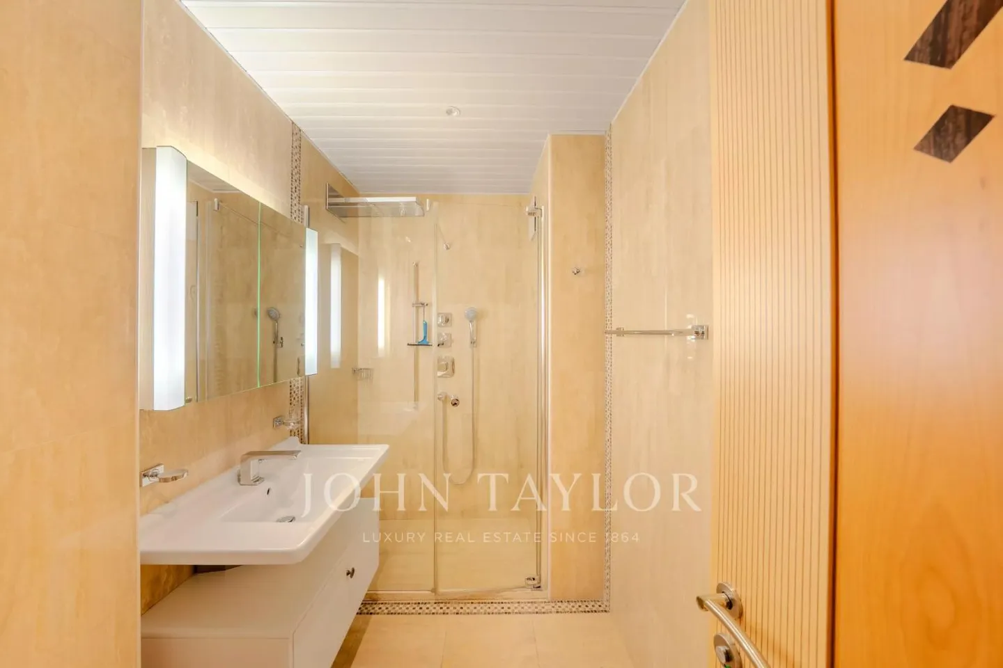 Elegantes Apartment mit Seeblick - Foto 9 von 11
