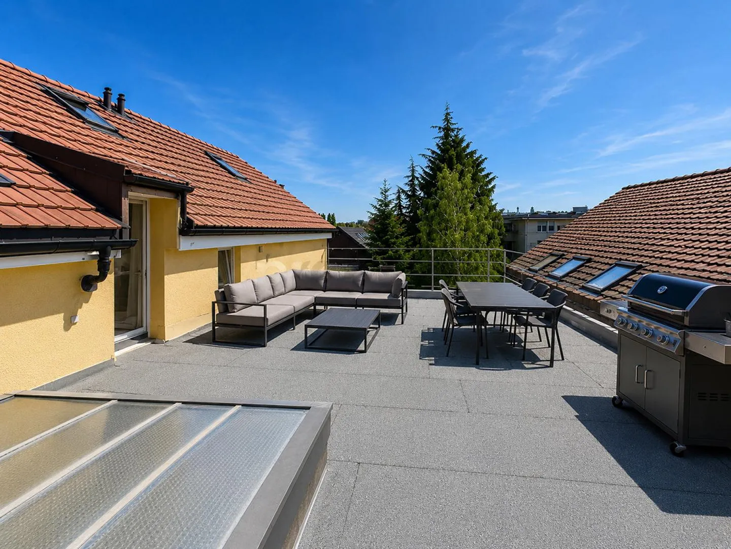Saniertes Mehrfamilienhaus mit Attraktiver Rendite in Biel/Bienne - Foto 9 von 11