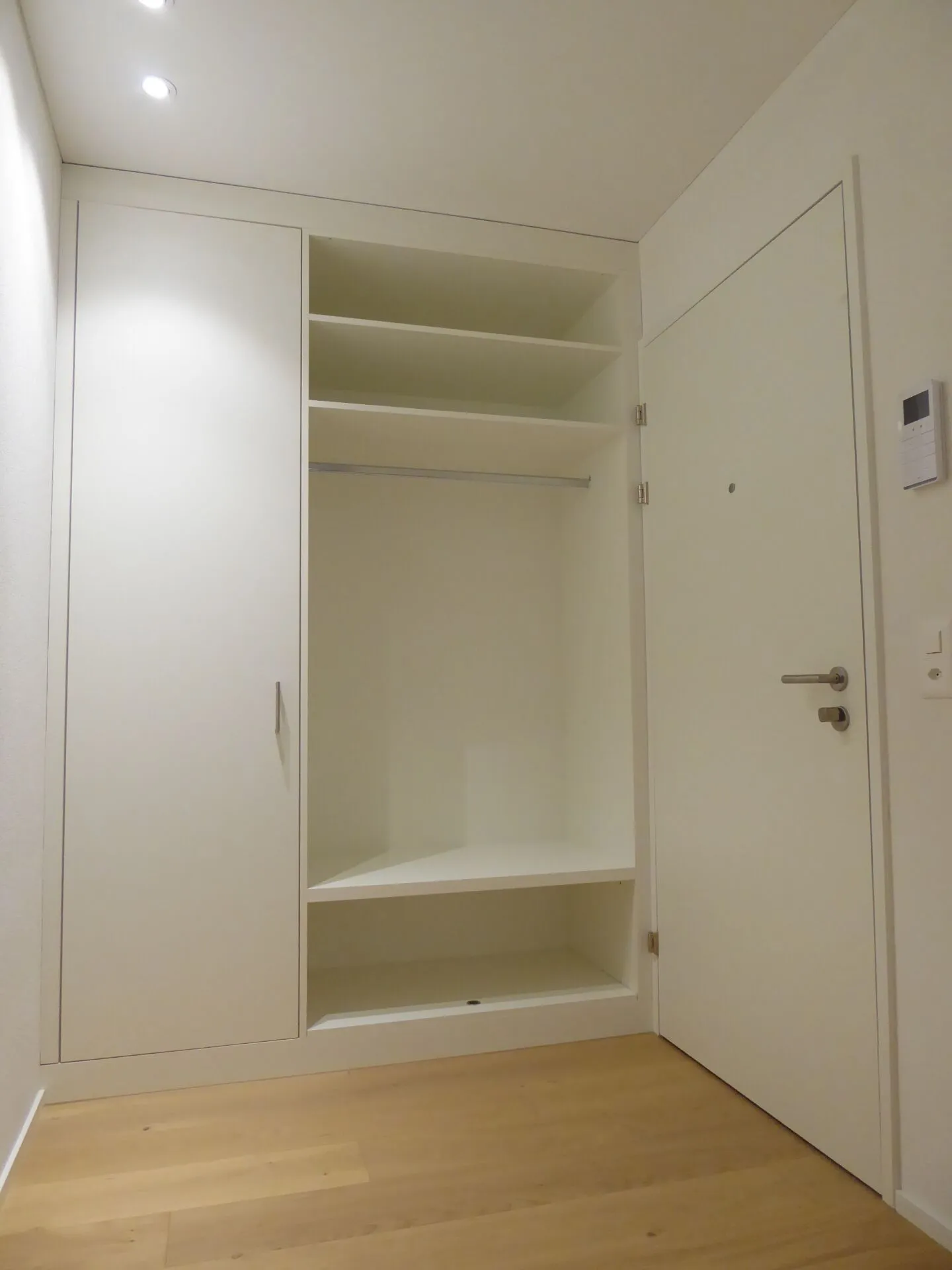 Versatile Loft Apartment / Commercial - Photo 13 of 21