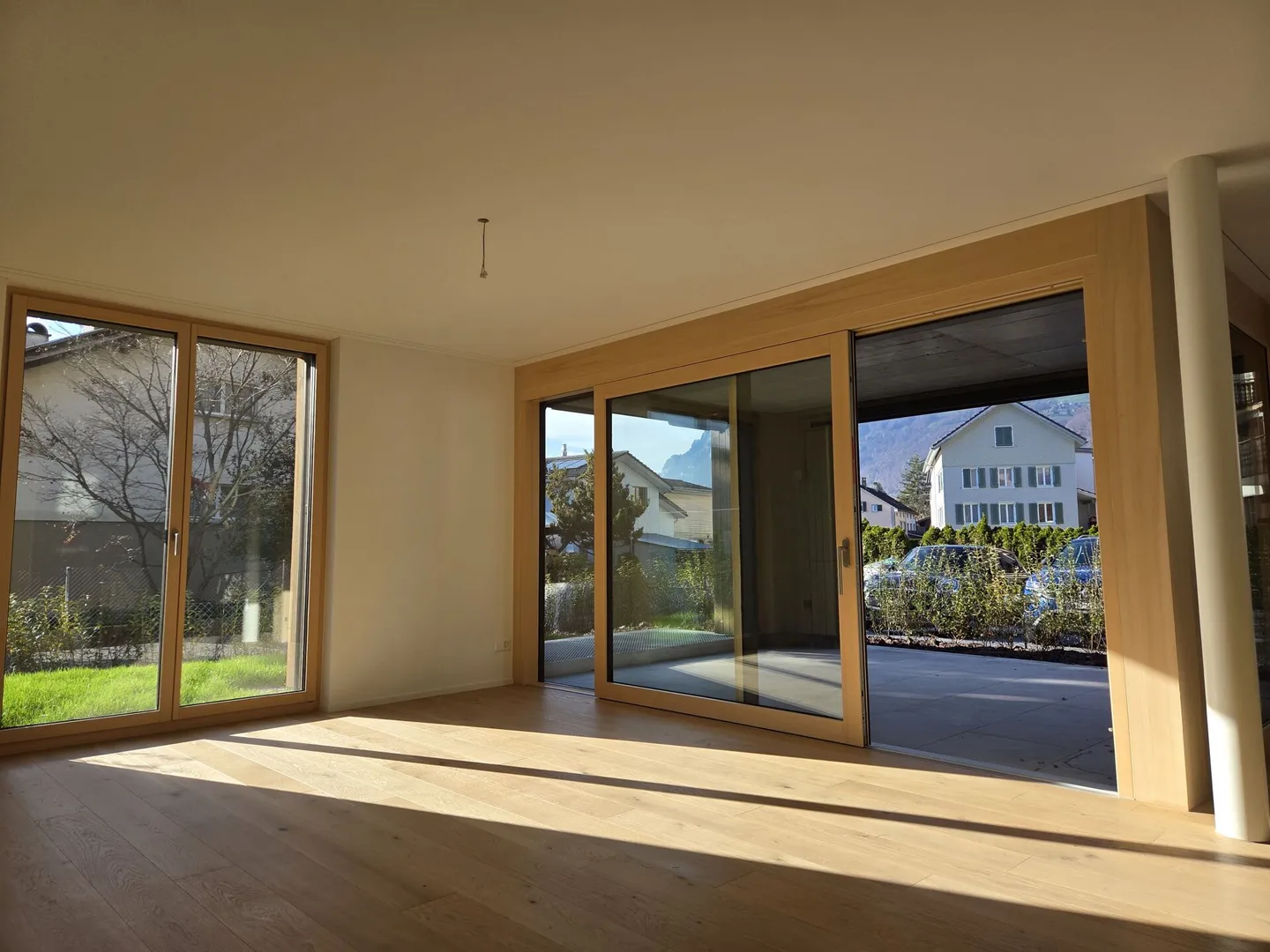 Versatile Loft Apartment / Commercial - Photo 4 of 21