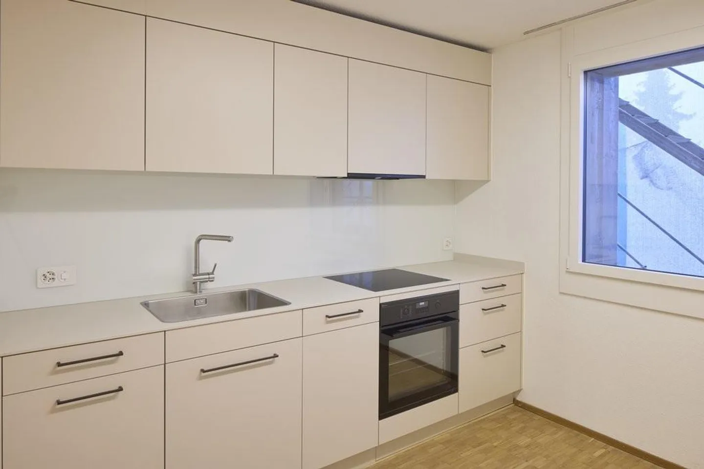 AFFITTARE SENZA CAUZIONE - appartamento recentemente ristrutturato nel verde - Foto 2 di 7