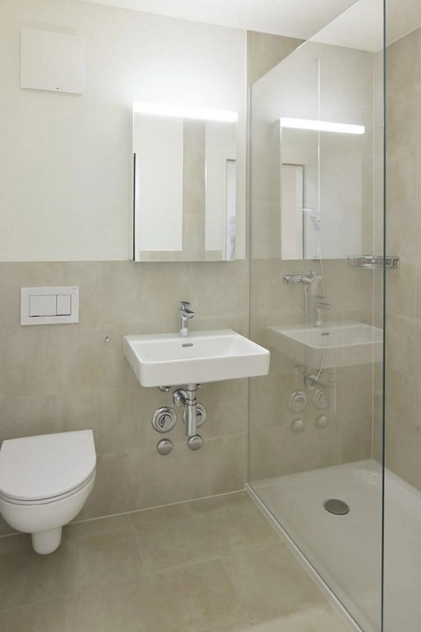 AFFITTARE SENZA CAUZIONE - appartamento recentemente ristrutturato nel verde - Foto 3 di 7