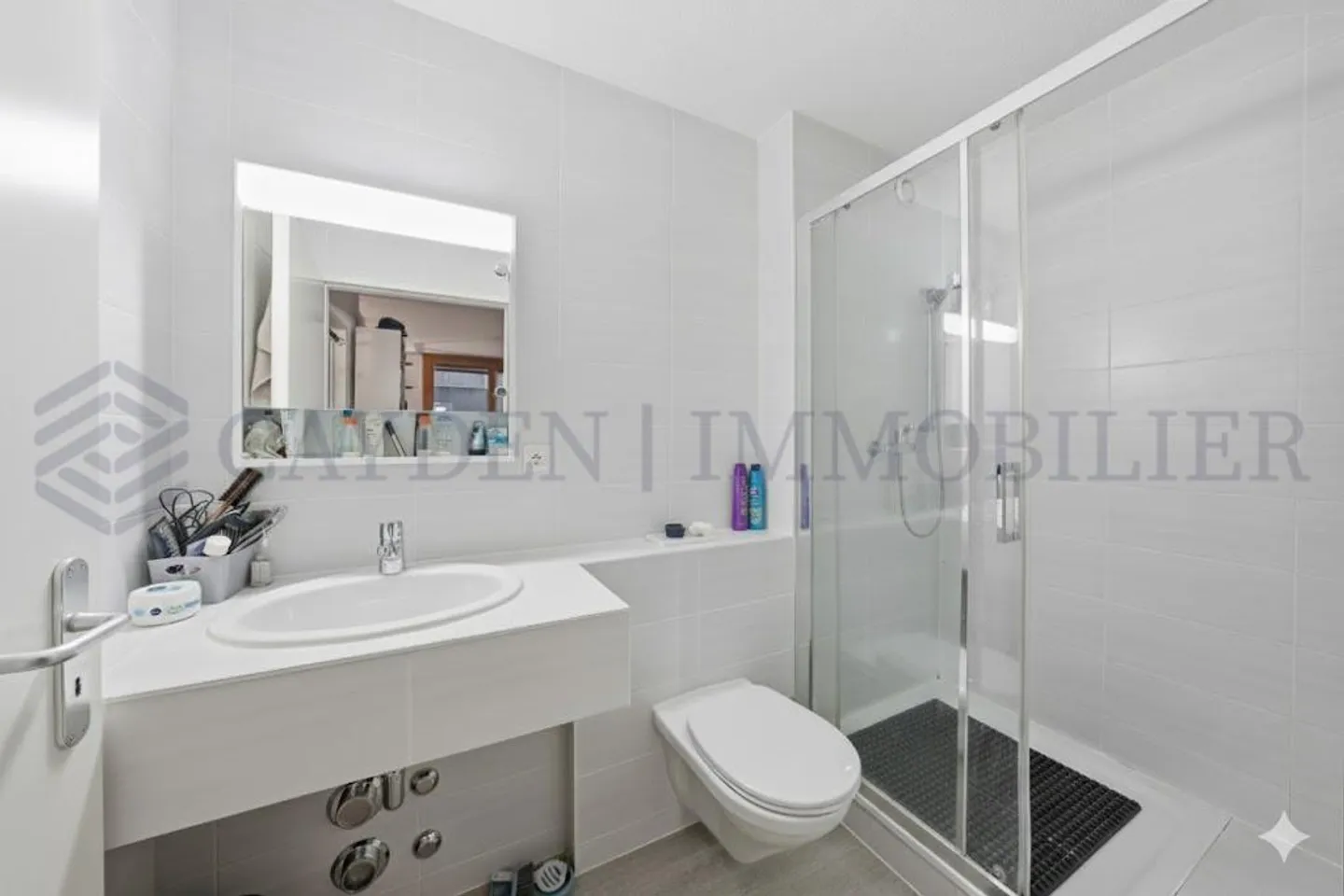 Exclusivity!! Beautiful 7-room garden-level apartment - Photo 13 of 13