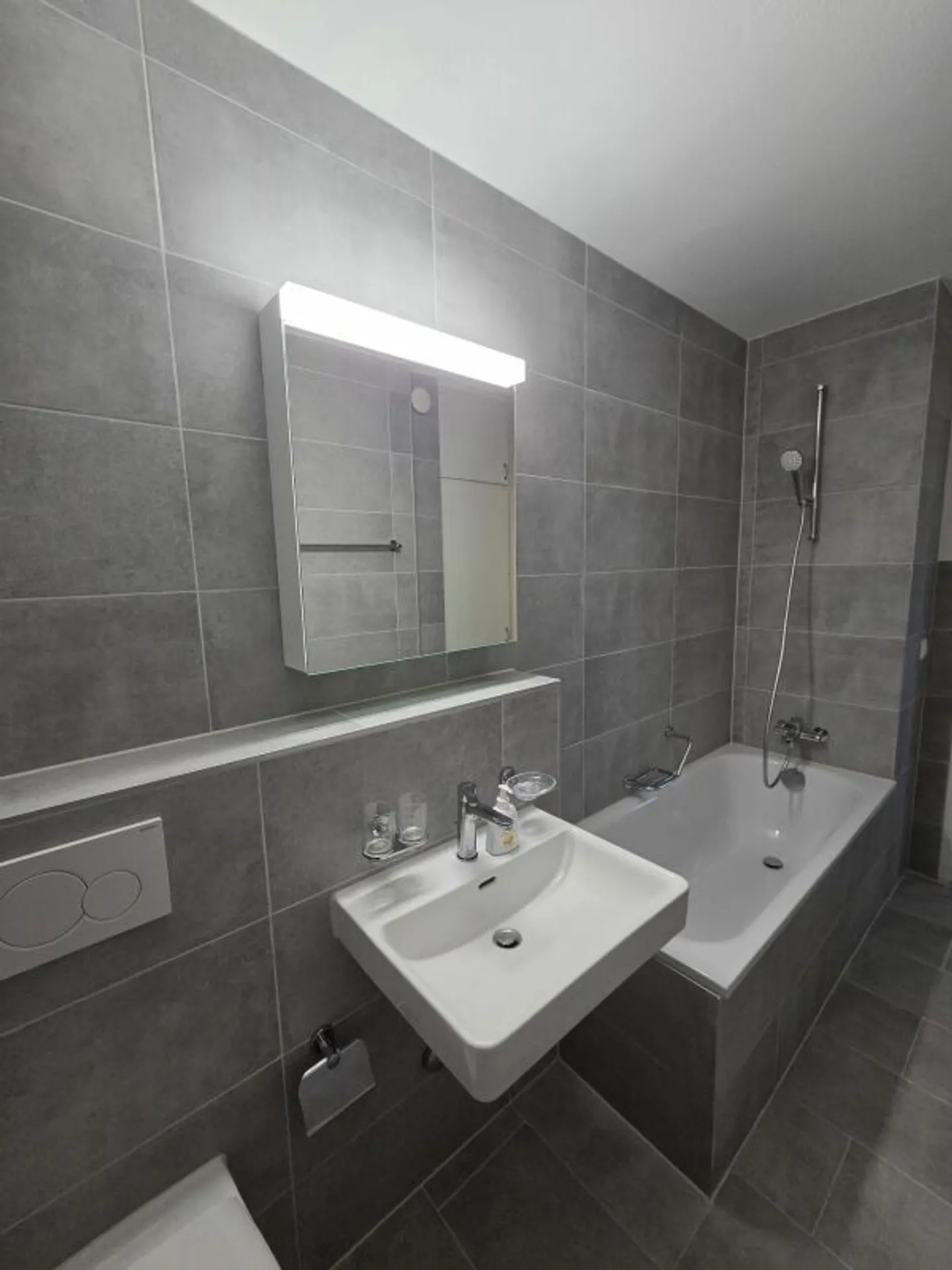 appartamento di 3,5 locali recentemente ristrutturato - Foto 3 di 15