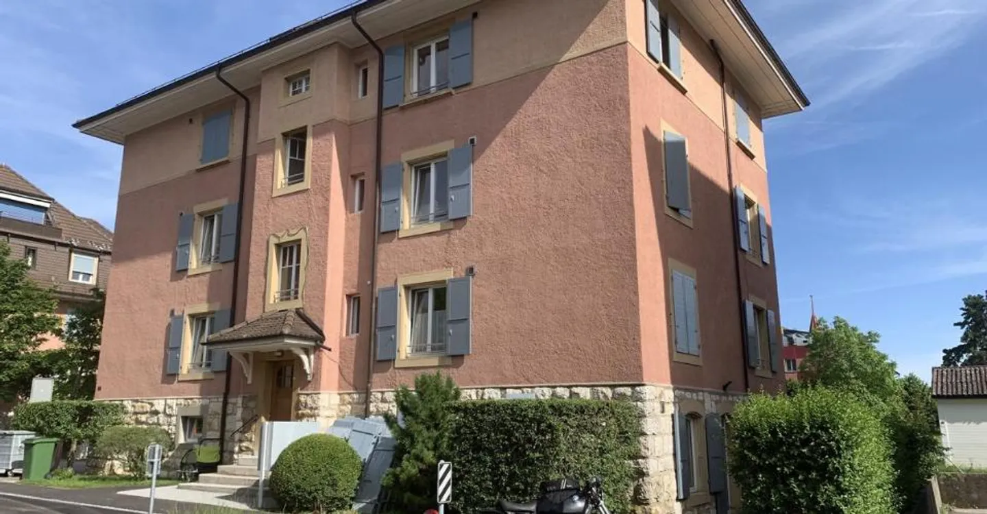 2-room accommodation with terrace and concierge service available - Photo 6 of 6